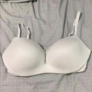 VS Bra 32DD